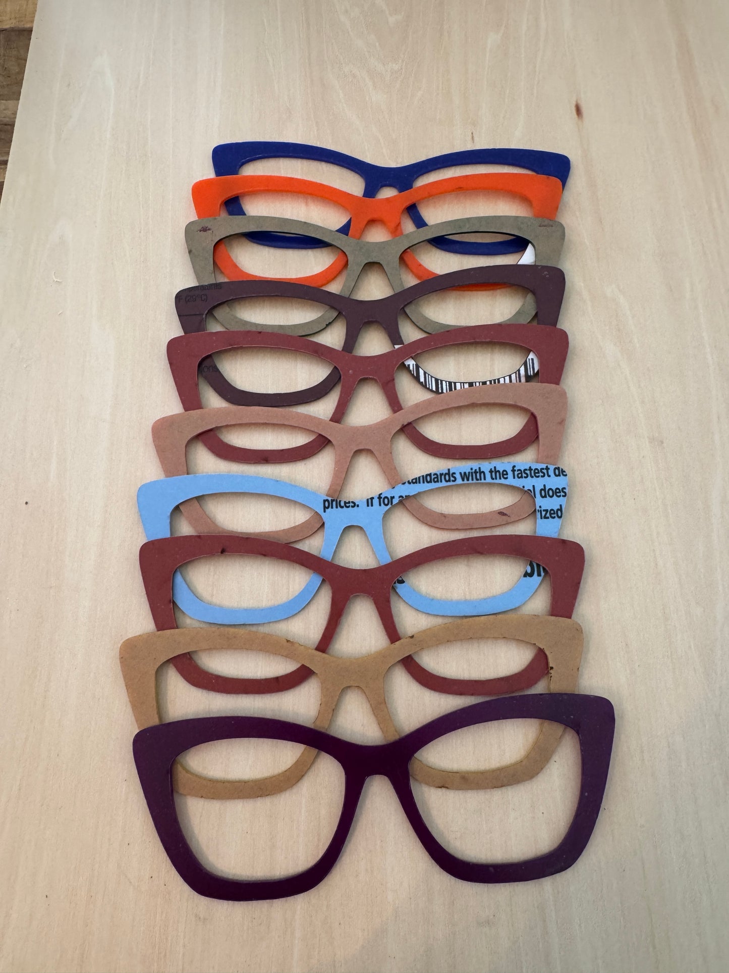 Wanda | Solid Core Acrylic