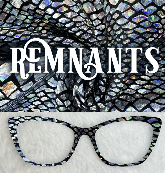 Remnant | Holo Snake | Silver